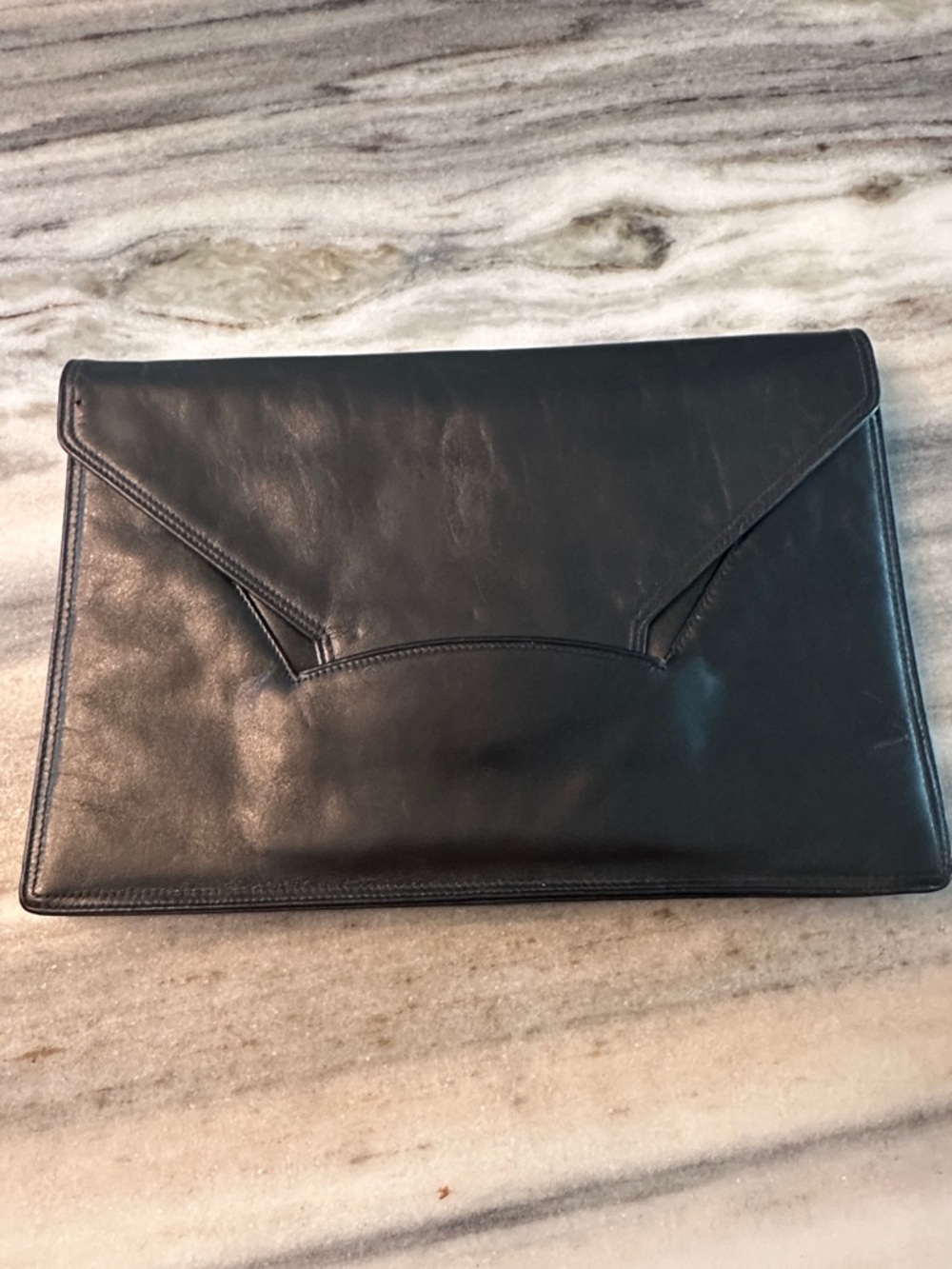 VINTAGE SUSAN GAIL LEATHER ENVELOPE CLUTCH